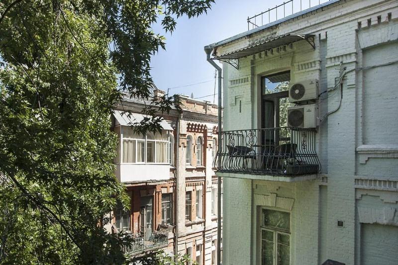 911 Apartments Antonovichа Kiev Buitenkant foto